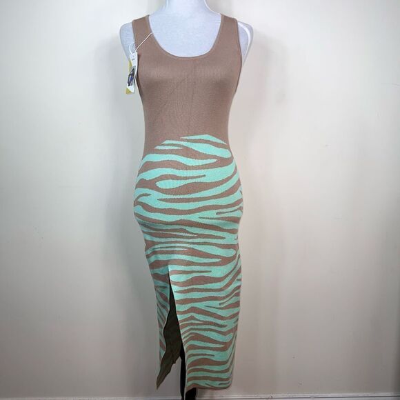 Halara Tik Tok Sleeveless Front-slit Knit Dress Light Green Tiger Stripe ONE SIZ - Picture 1 of 7